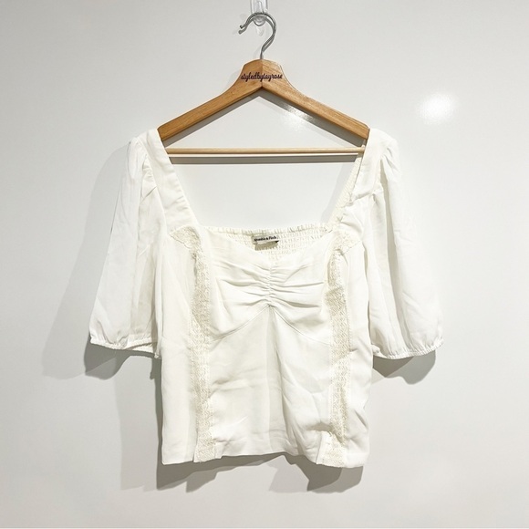 Abercrombie & Fitch White Lace Off the Shoulder Top - Picture 1 of 10